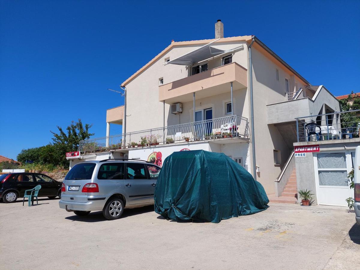 Apartmani Toni Βόντιτσε Εξωτερικό φωτογραφία